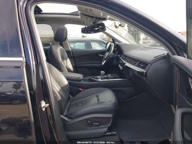 2017 AUDI Q7 WA1LAAF75HD002619 Photo 4