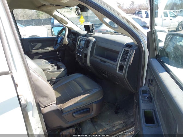 2015 RAM 2500 3C6TR4HT1FG627181 Photo 4