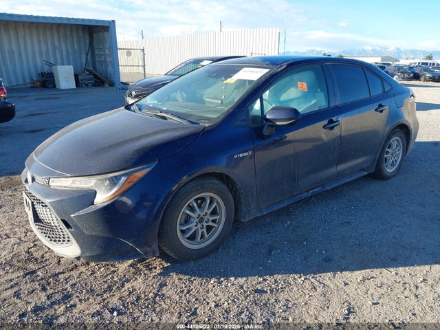 Toyota Corolla Hybrid Le 2021 JTDEAMDE0MJ012553 Image 2