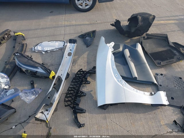 2023 Lexus Rz 450e Premium მანქანა იყიდება აუქციონზე, vin: JTJAAAAB8PA016486, აუქციონის ნომერი: 44186831