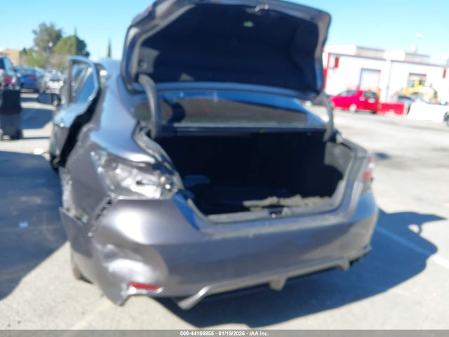 4T1B11HKXKU782753 Toyota CAMRY SE