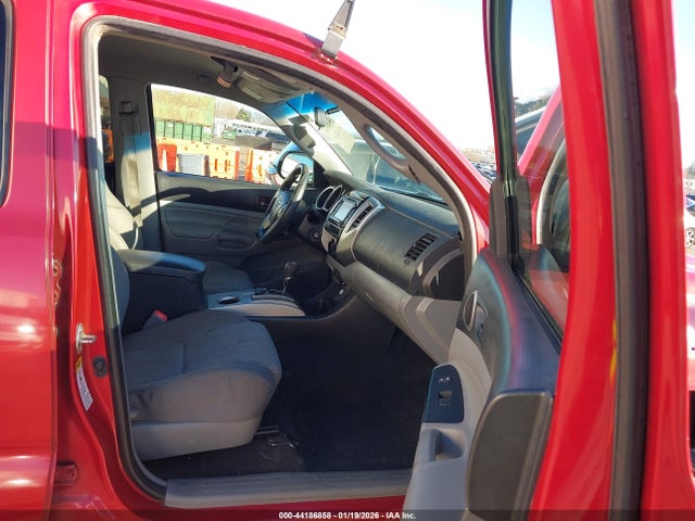 3TMLU4EN9FM165001 Toyota Tacoma Base V6