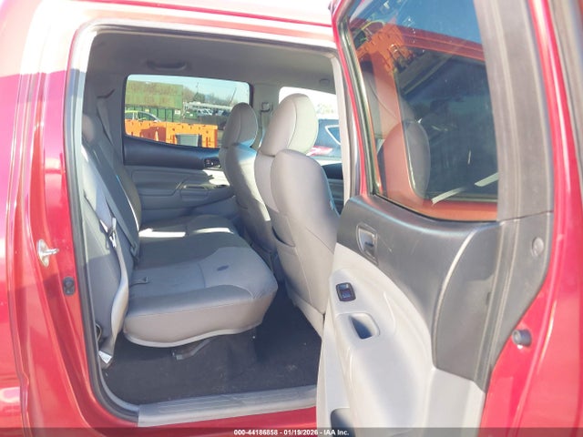 3TMLU4EN9FM165001 Toyota Tacoma Base V6