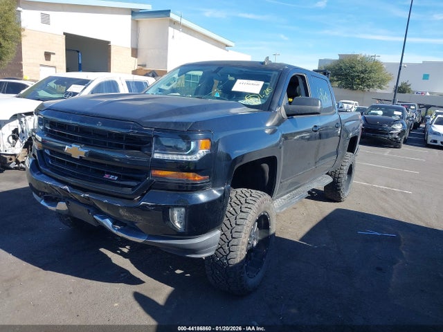3GCUKREC1JG295562 Chevrolet Silverado 1500 2lt