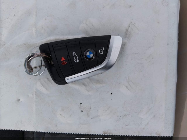 BMW 330i Xdrive 2024 3MW89FF03R8E10150 Image 11