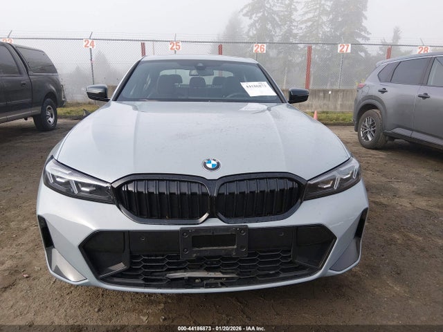 BMW 330i Xdrive 2024 3MW89FF03R8E10150 Image 12