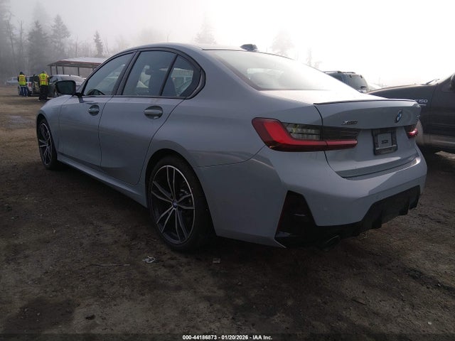 BMW 330i Xdrive 2024 3MW89FF03R8E10150 Image 3