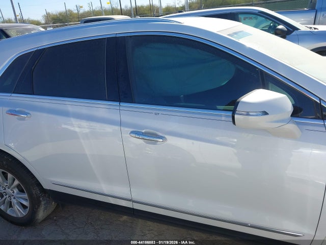 44186883 :رقم المزاد ، 1GYKNAR44MZ222123 vin ، 2021 Cadillac Xt5 Fwd Luxury مزاد بيع