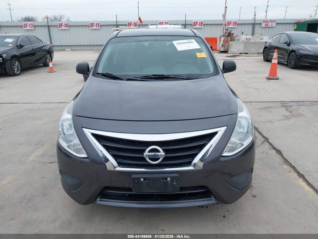 3N1CN7AP8FL825785 Nissan Versa 1.6 S+