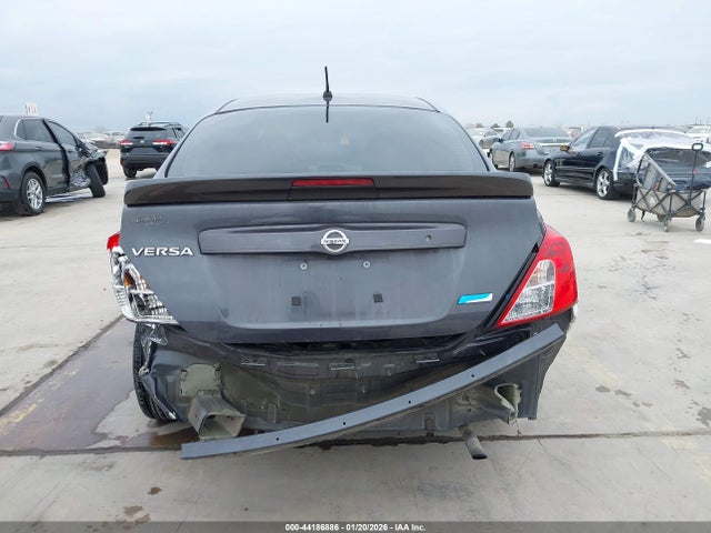 3N1CN7AP8FL825785 Nissan Versa 1.6 S+