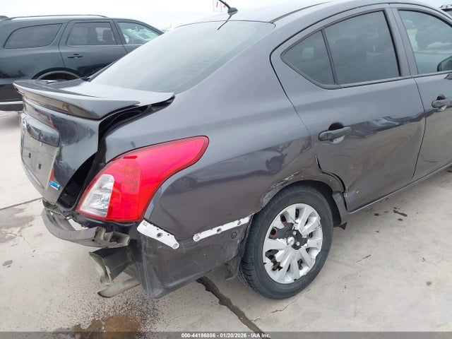 3N1CN7AP8FL825785 Nissan Versa 1.6 S+