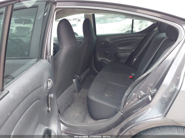3N1CN7AP8FL825785 Nissan Versa 1.6 S+