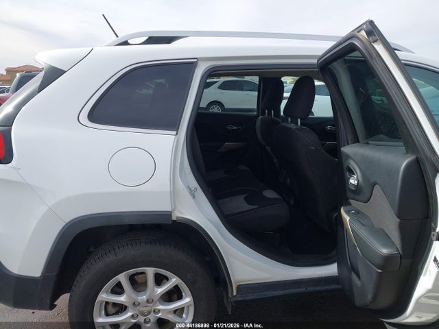Jeep Cherokee Latitude 4x4 2018 1C4PJMCX5JD533192 Image 8