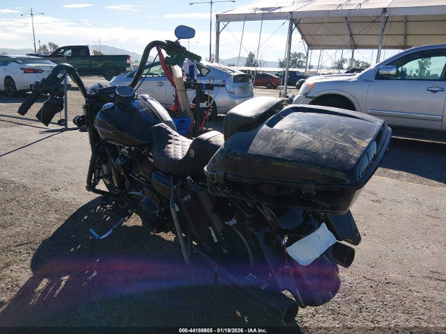 2018 HARLEY-DAVIDSON FLHRXS 1HD1KVC38JB671471 Photo 2