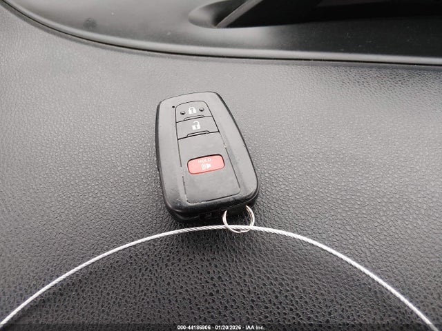 JTDKBRFU7J3060813 Toyota Prius One