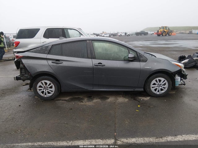 JTDKBRFU7J3060813 Toyota Prius One