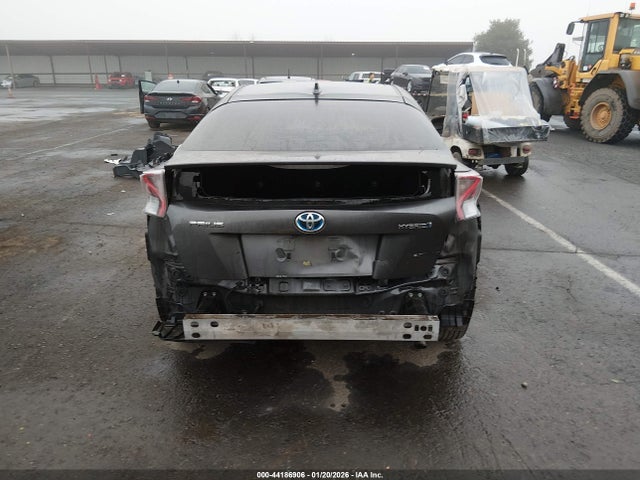 JTDKBRFU7J3060813 Toyota Prius One