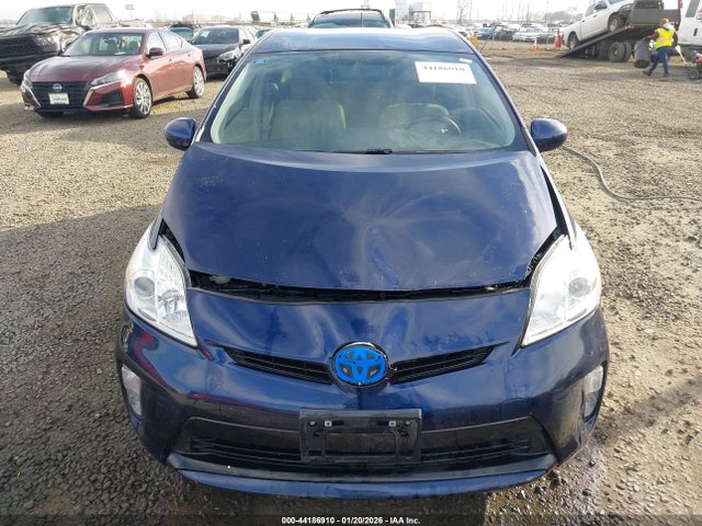 Toyota Prius Two 2014 JTDKN3DU4E0393694 Image 13