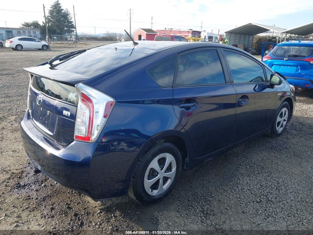 Toyota Prius Two 2014 JTDKN3DU4E0393694 Image 4