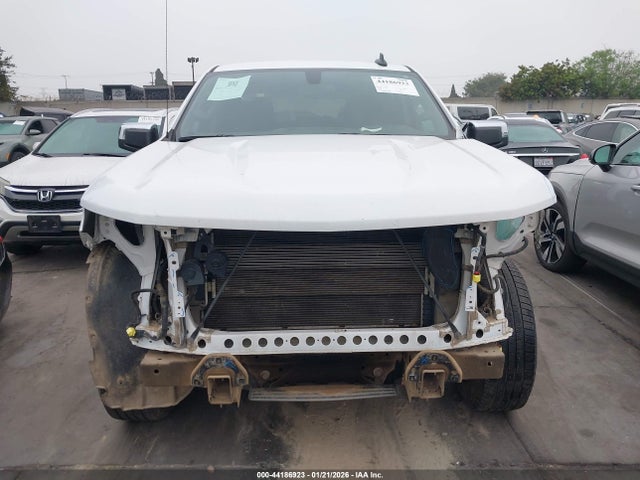 1GCUYDEDXKZ144764 Chevrolet Silverado 1500 Lt