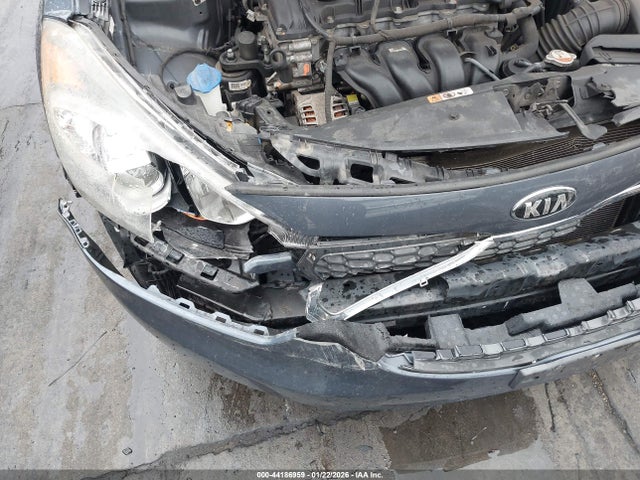 KNAFZ4A85G5529224 KIA FORTE EX