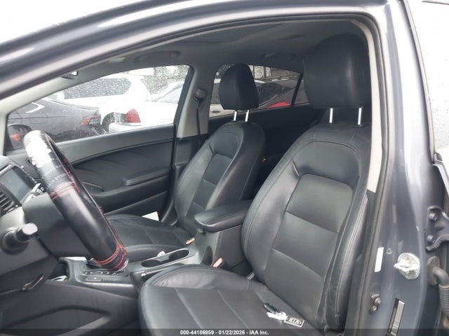 KNAFZ4A85G5529224 KIA FORTE EX