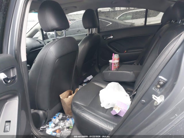 KNAFZ4A85G5529224 KIA FORTE EX