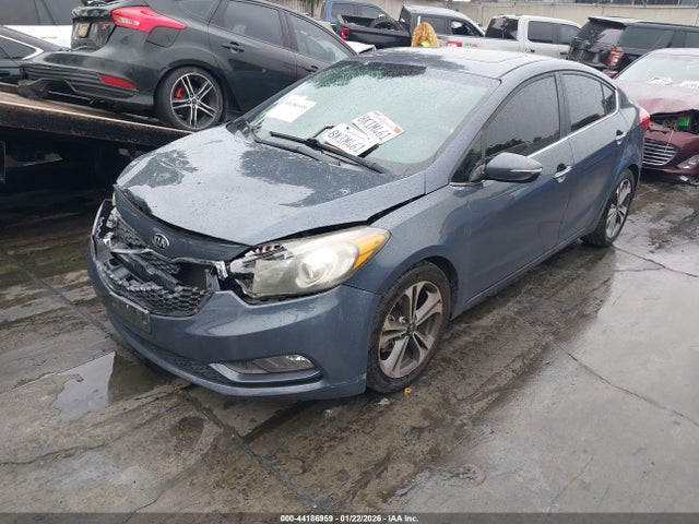 KNAFZ4A85G5529224 KIA FORTE EX