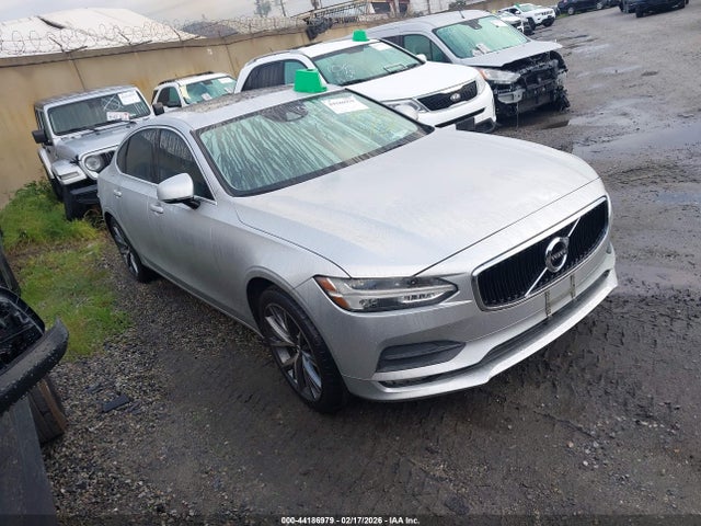 2018 VOLVO S90 LVY982AK6JP004308