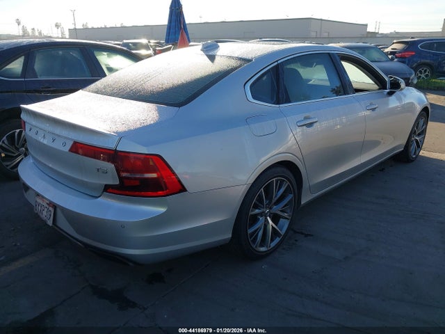 2018 VOLVO S90 LVY982AK6JP004308 Photo 3