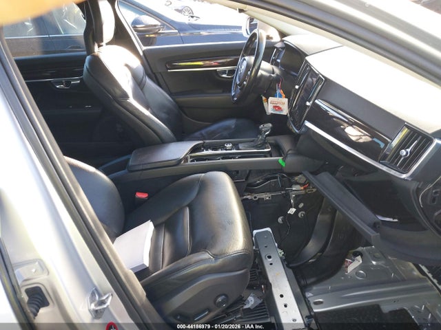 2018 VOLVO S90 LVY982AK6JP004308 Photo 4