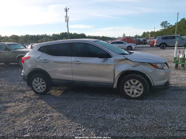 JN1BJ1CPXHW001494 Nissan Rogue Sport S