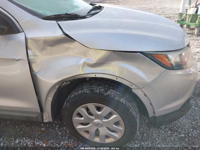 JN1BJ1CPXHW001494 Nissan Rogue Sport S
