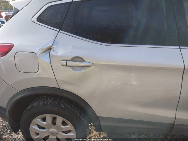 JN1BJ1CPXHW001494 Nissan Rogue Sport S