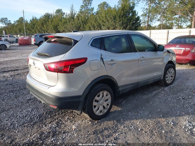 JN1BJ1CPXHW001494 Nissan Rogue Sport S