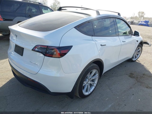 2022 TESLA MODEL Y 7SAYGDEE5NF506185 Photo 3