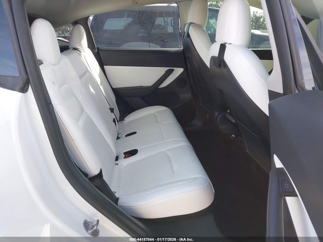 2022 TESLA MODEL Y 7SAYGDEE5NF506185 Photo 7