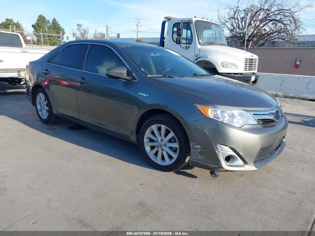 2012 Toyota Camry Hybrid Xle მანქანა იყიდება აუქციონზე, vin: 4T1BD1FK2CU034140, აუქციონის ნომერი: 44187069