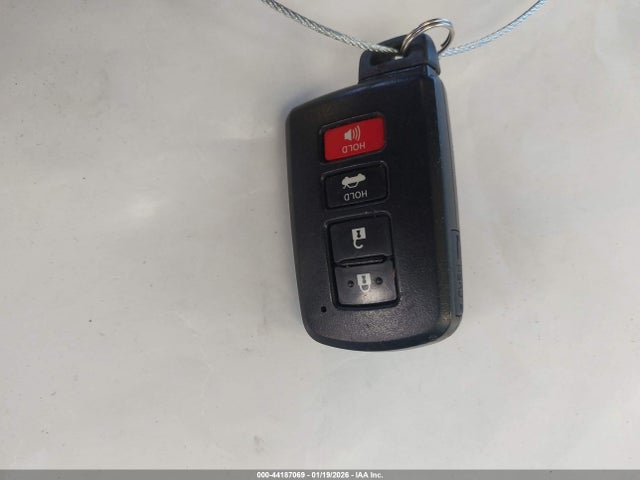 2012 Toyota Camry Hybrid Xle მანქანა იყიდება აუქციონზე, vin: 4T1BD1FK2CU034140, აუქციონის ნომერი: 44187069