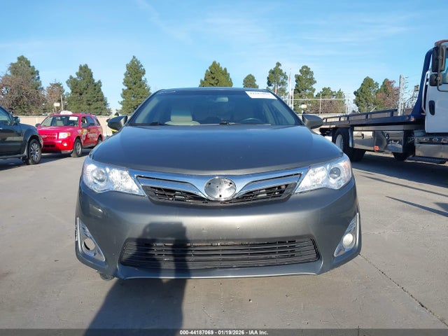2012 Toyota Camry Hybrid Xle მანქანა იყიდება აუქციონზე, vin: 4T1BD1FK2CU034140, აუქციონის ნომერი: 44187069