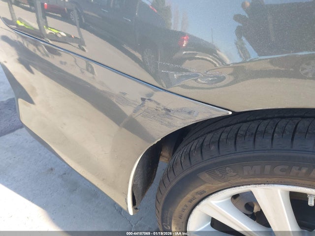 2012 Toyota Camry Hybrid Xle მანქანა იყიდება აუქციონზე, vin: 4T1BD1FK2CU034140, აუქციონის ნომერი: 44187069