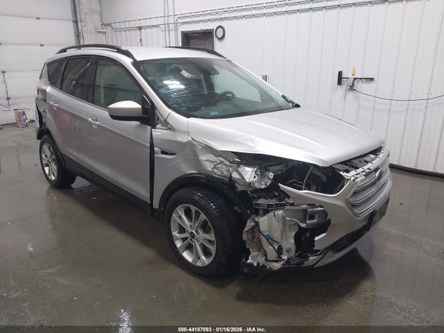 1FMCU9GD5JUD52088 Ford ESCAPE SE
