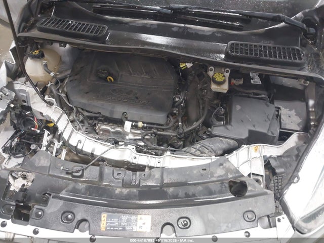 1FMCU9GD5JUD52088 Ford ESCAPE SE