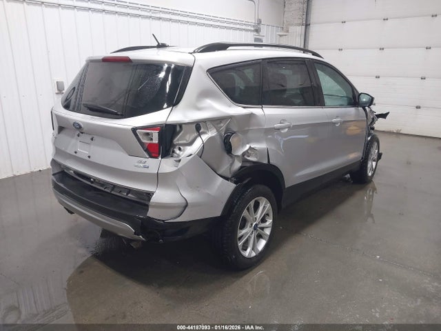 1FMCU9GD5JUD52088 Ford ESCAPE SE