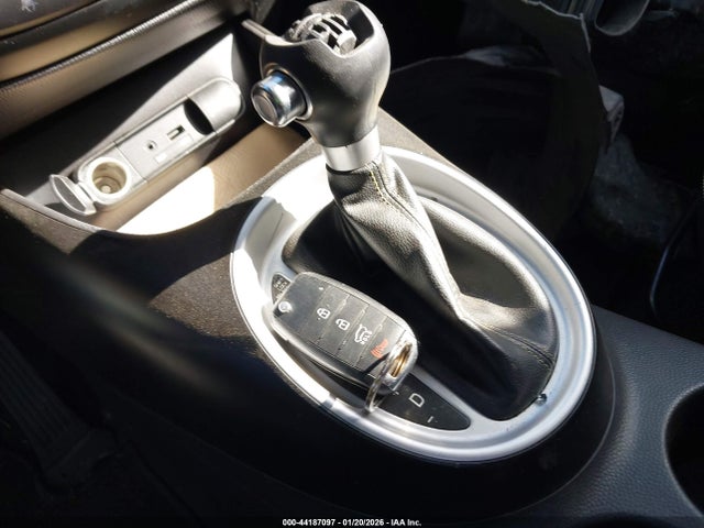 KNDJP3A51F7114844 KIA SOUL +