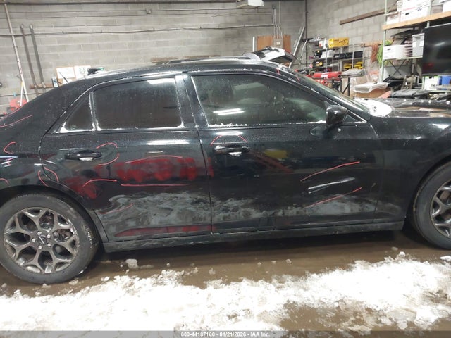 Продаж на аукціоні авто 2017 Chrysler 300 300s Awd, vin: 2C3CCAGG3HH553136, номер лоту: 44187100