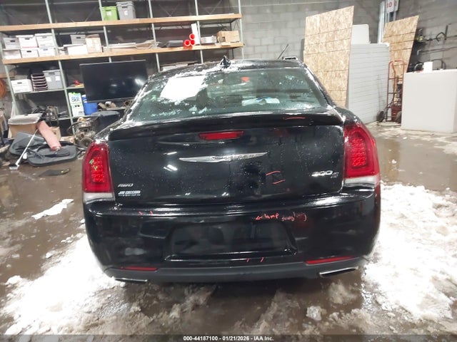 Продаж на аукціоні авто 2017 Chrysler 300 300s Awd, vin: 2C3CCAGG3HH553136, номер лоту: 44187100