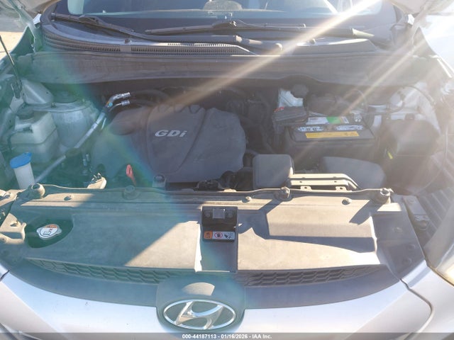 KM8JUCAG0EU916565 Hyundai TUCSON SE