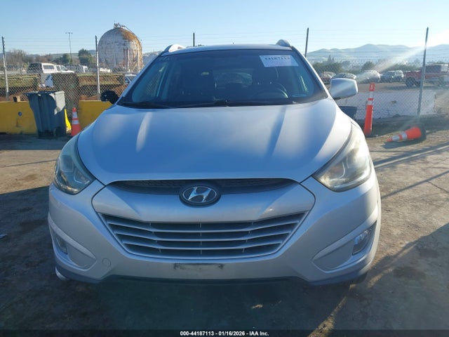 KM8JUCAG0EU916565 Hyundai TUCSON SE