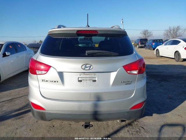 KM8JUCAG0EU916565 Hyundai TUCSON SE